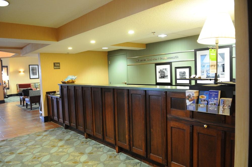 Hampton Inn Birch Run Exteriör bild