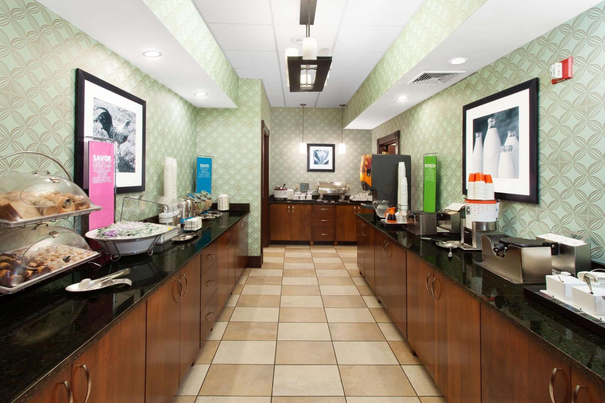 Hampton Inn Birch Run Exteriör bild