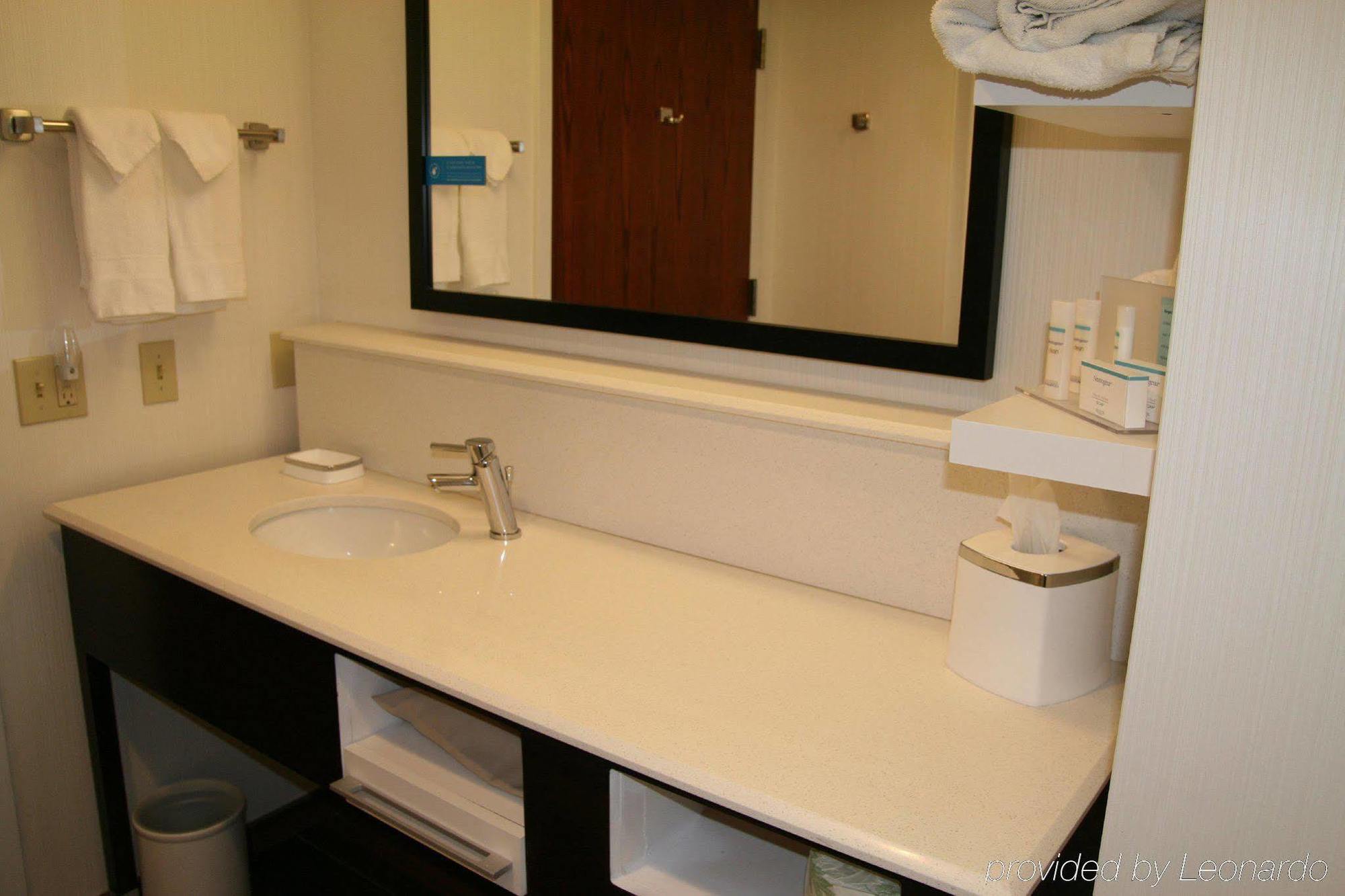 Hampton Inn Birch Run Exteriör bild