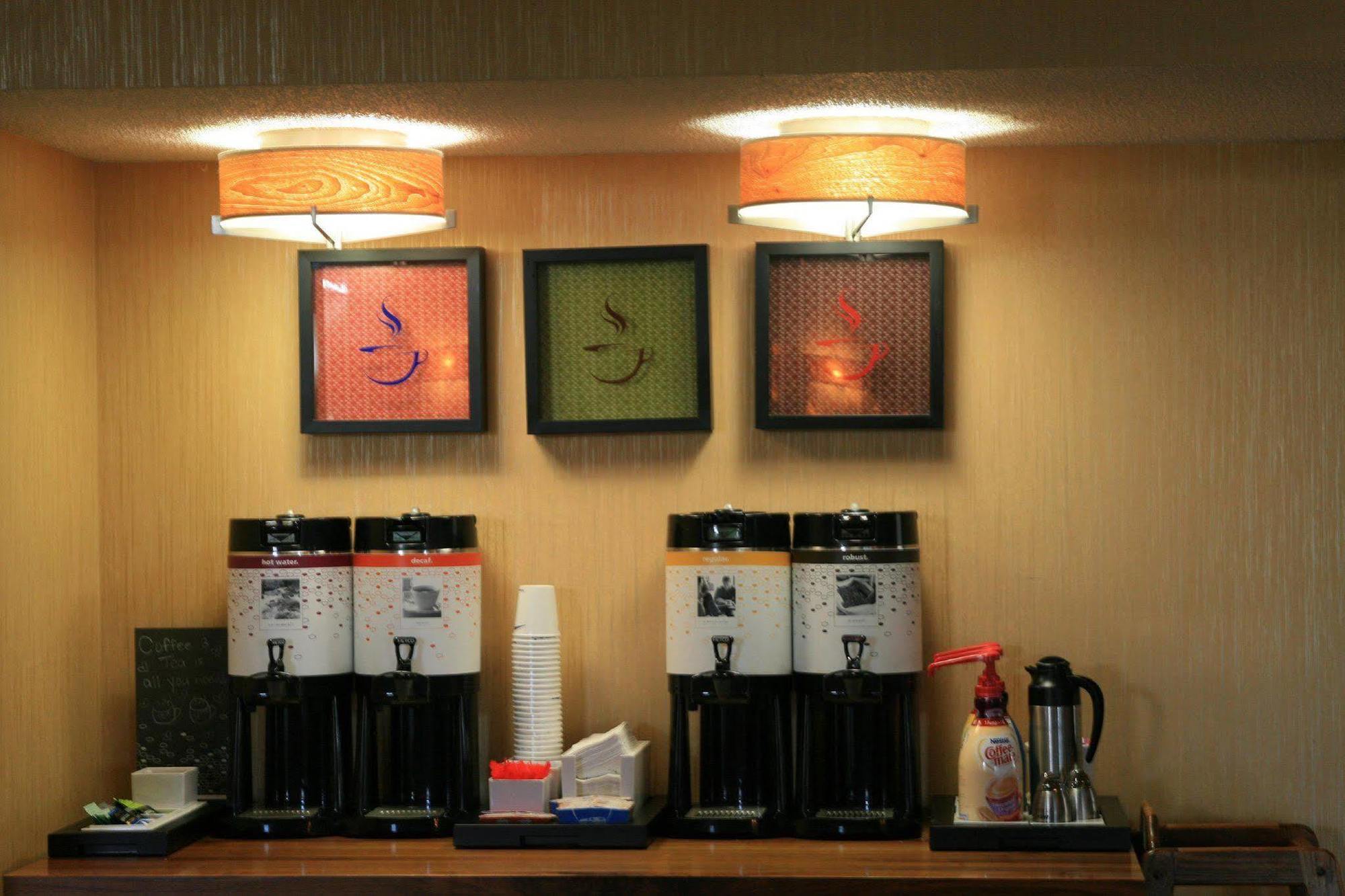 Hampton Inn Birch Run Exteriör bild