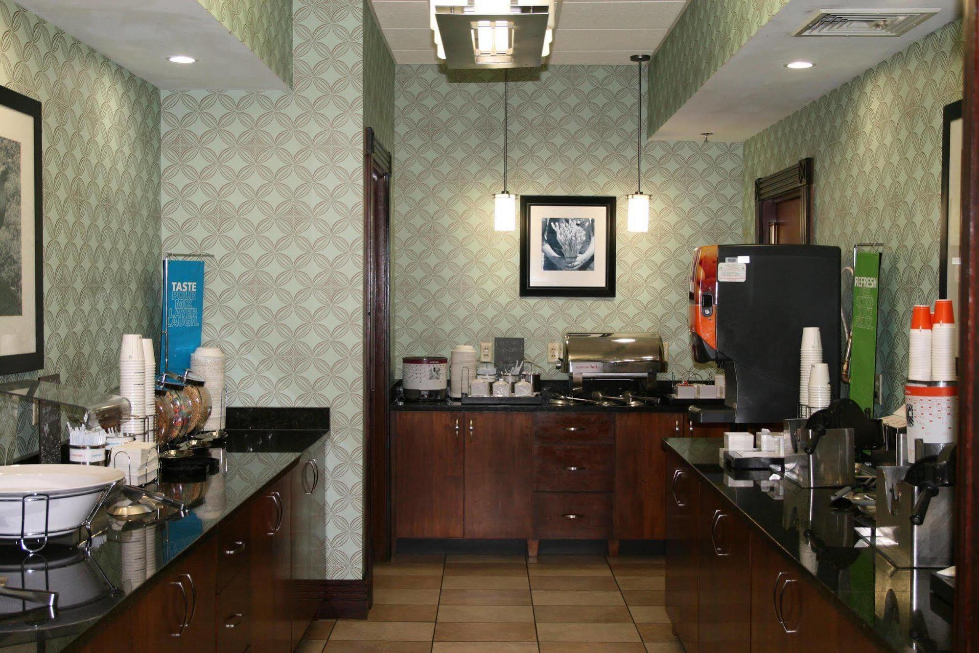 Hampton Inn Birch Run Exteriör bild