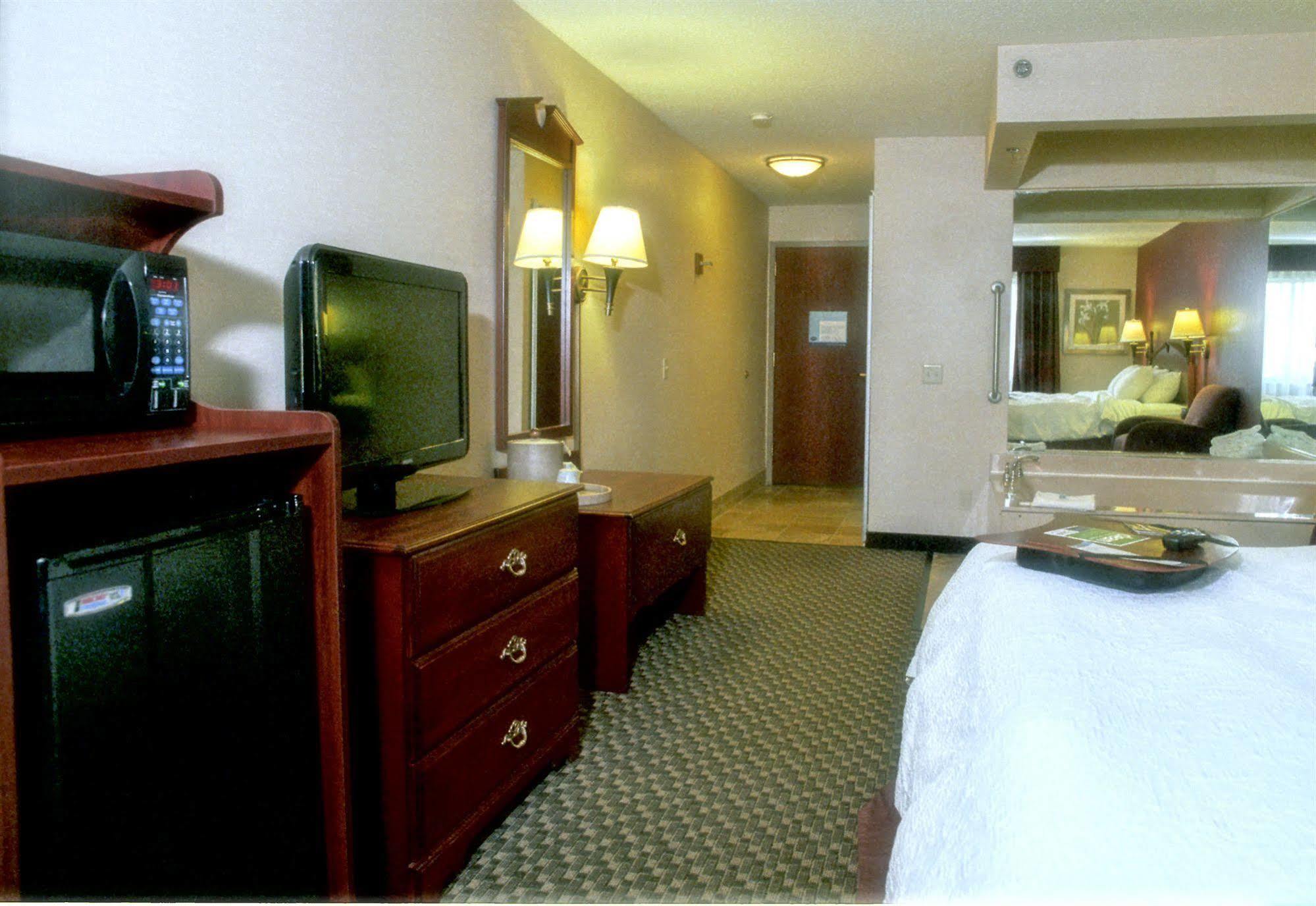 Hampton Inn Birch Run Exteriör bild
